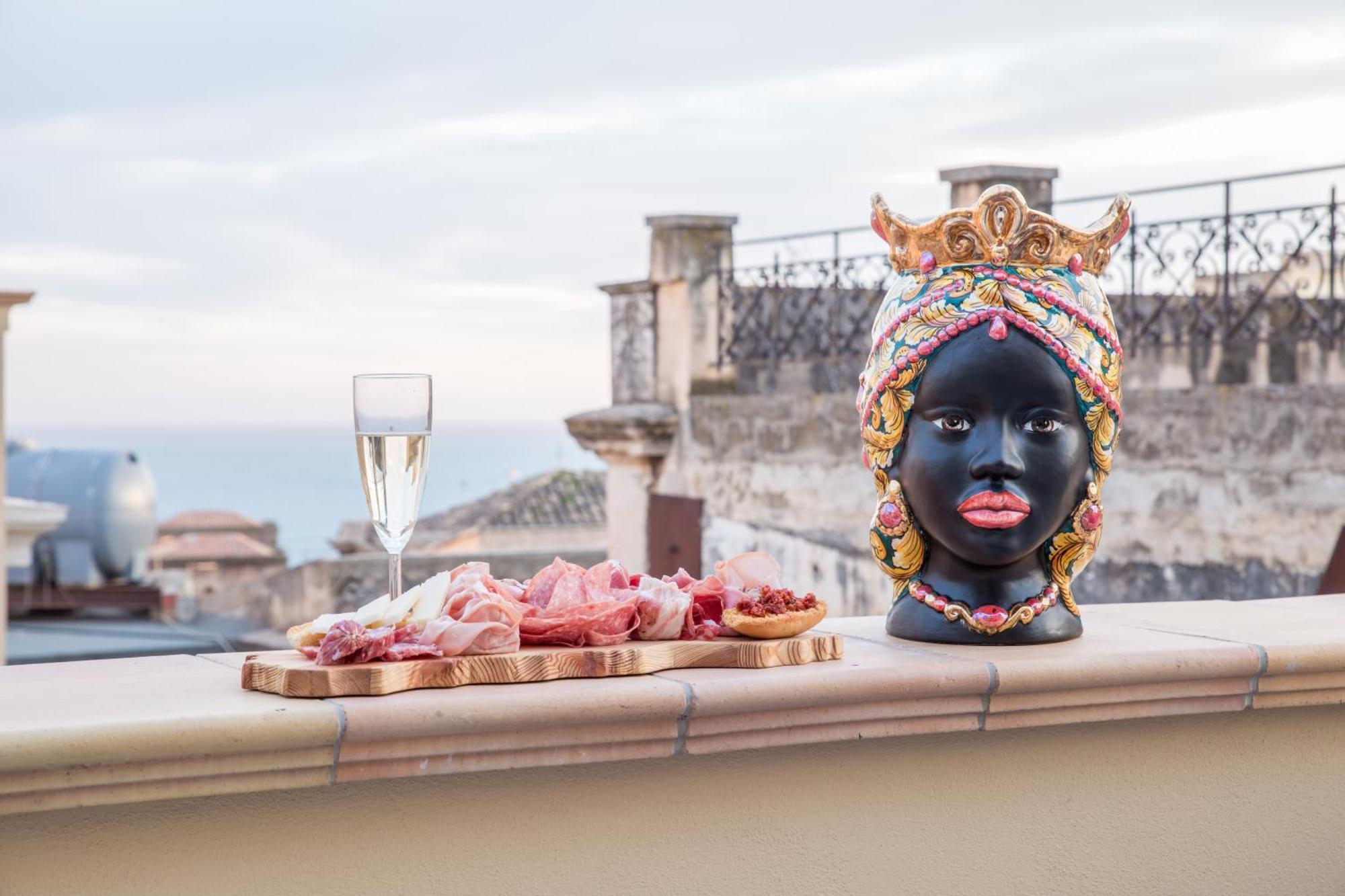 Keramos Luxury Rooms Sciacca Bagian luar foto