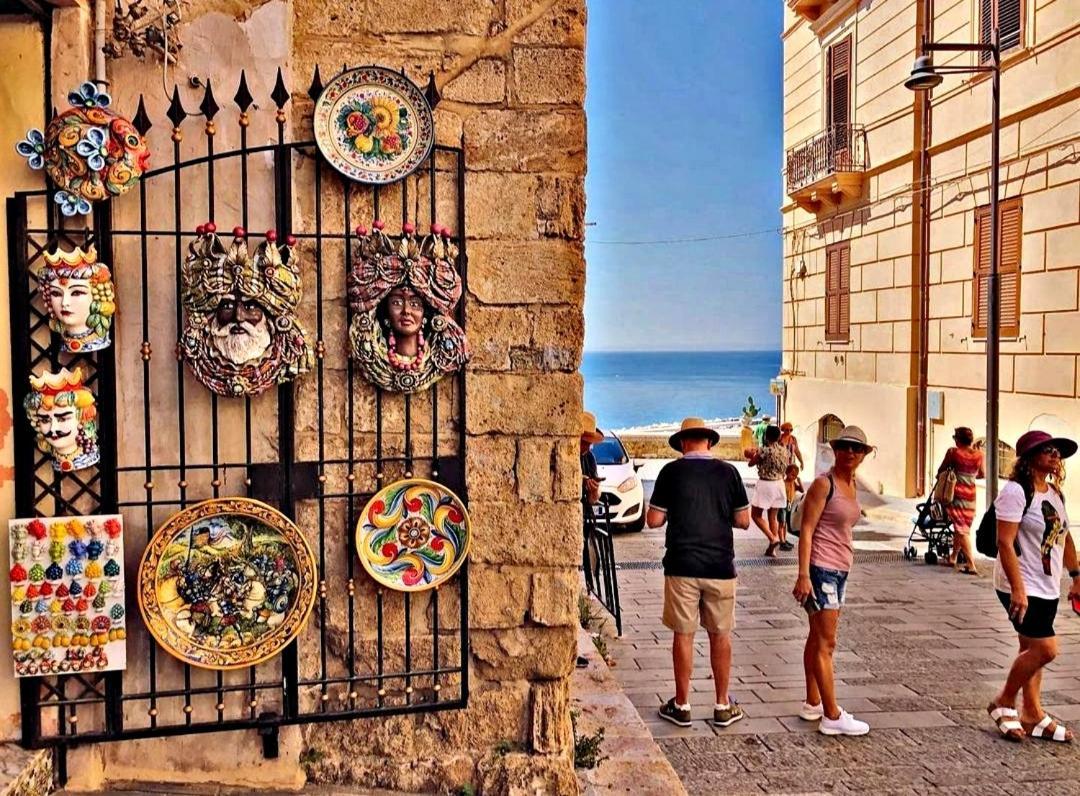 Keramos Luxury Rooms Sciacca Bagian luar foto